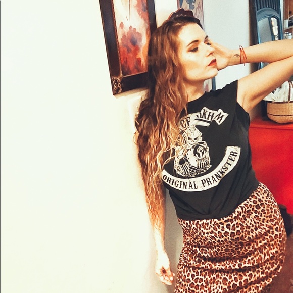 MEET THE WITCH! - Picture 2 of 12